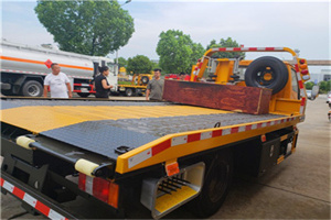 武汉附近拖车电话号码服务